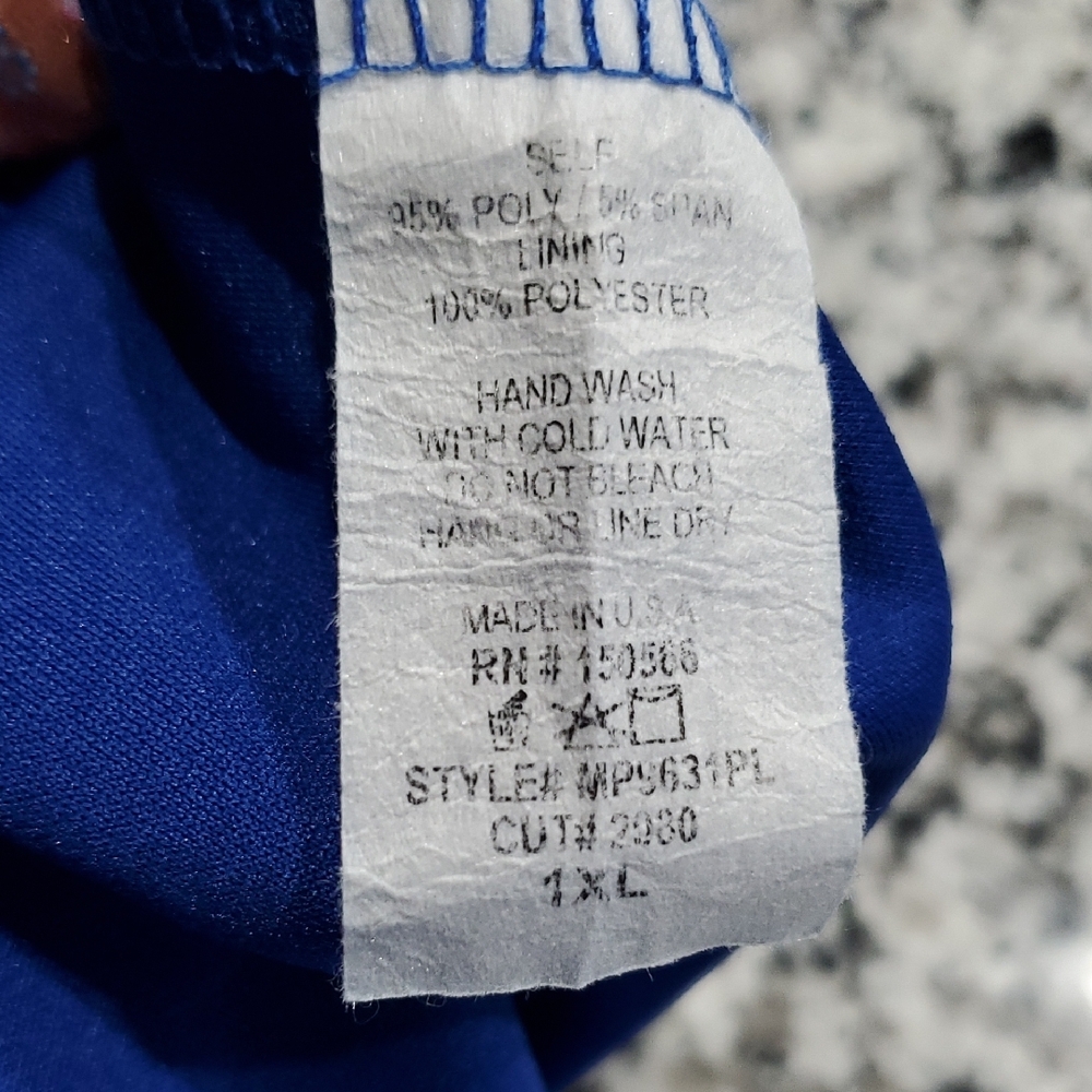 Royal Blue Jumpsuit with Plunging V-Neck Size 1xl💙💙 - Picture 15 of 15